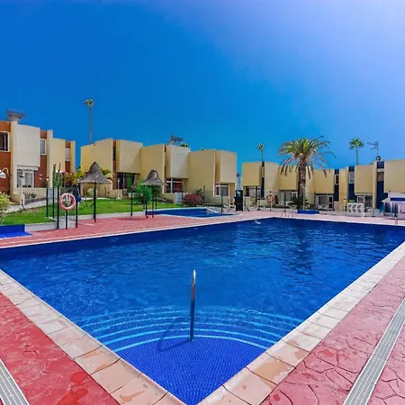 Complex Cortijo, Americas, Pool, Parking La45 公寓