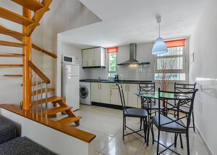 Apartment Complex Cortijo, Americas, Pool, Parking La45 *